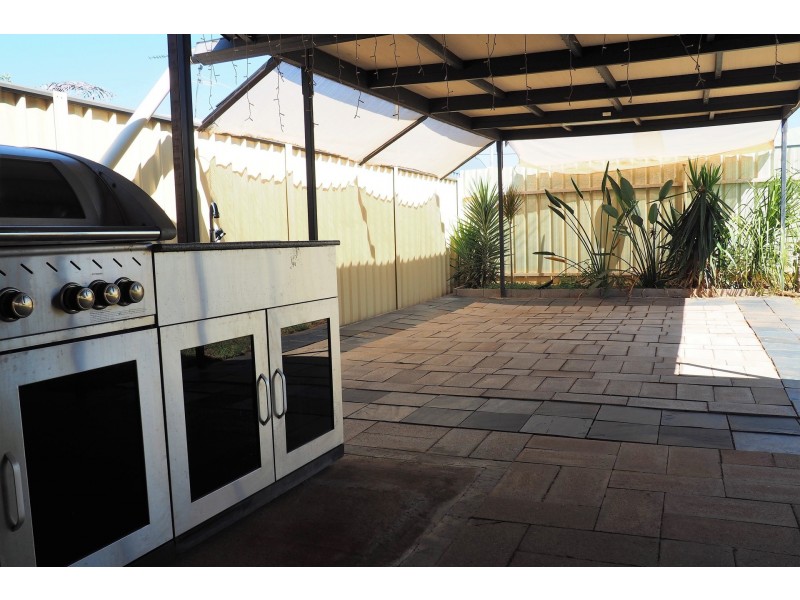 14 Urquhart Street, Mount Isa QLD 4825