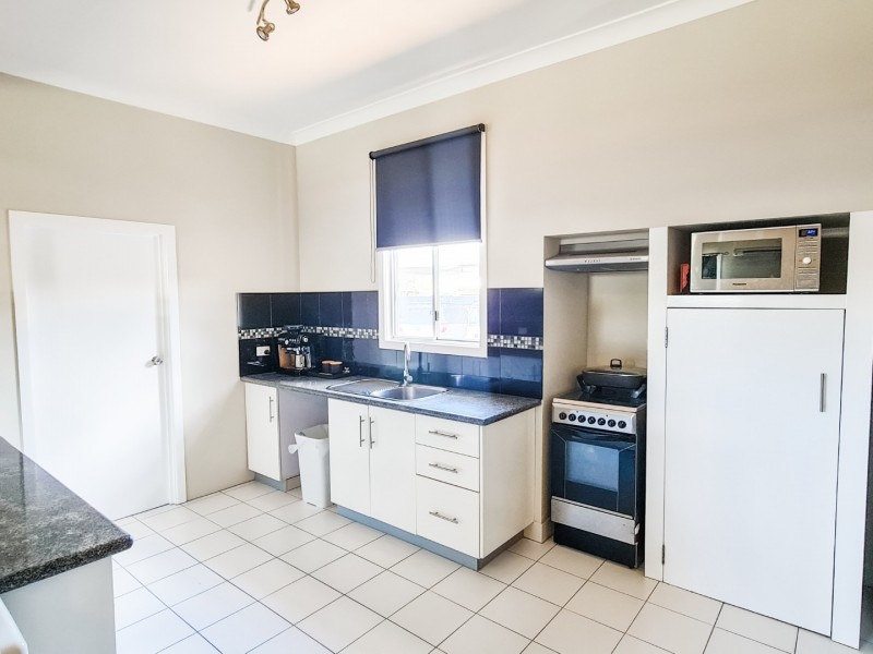 25 Hilary Street, Mount Isa QLD 4825