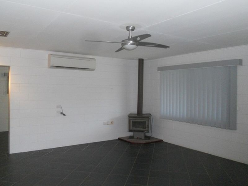 25 Cook Crescent, Mount Isa QLD 4825