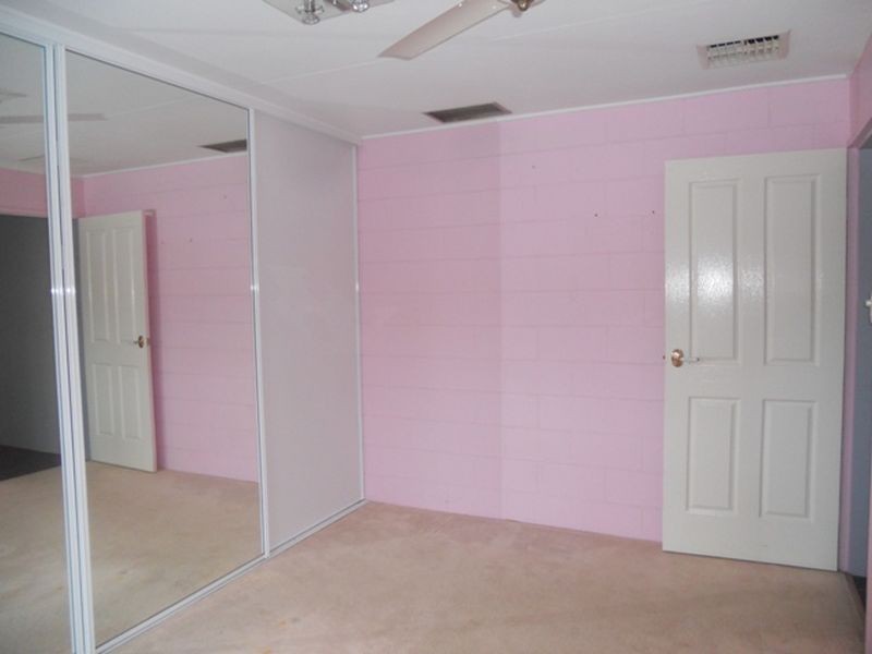 25 Cook Crescent, Mount Isa QLD 4825