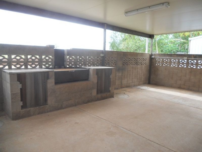 25 Cook Crescent, Mount Isa QLD 4825