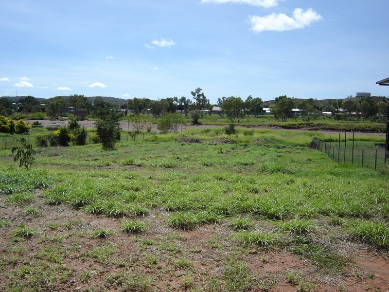 15a Sunflower St, Mount Isa QLD 4825