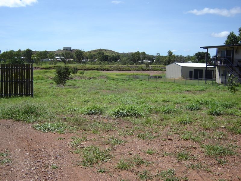 15a Sunflower St, Mount Isa QLD 4825