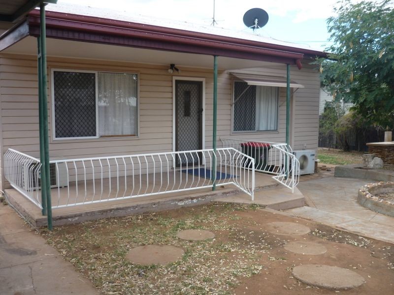 4 Hilton Road, Mount Isa QLD 4825