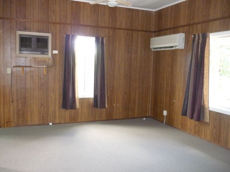 4 Hilton Road, Mount Isa QLD 4825