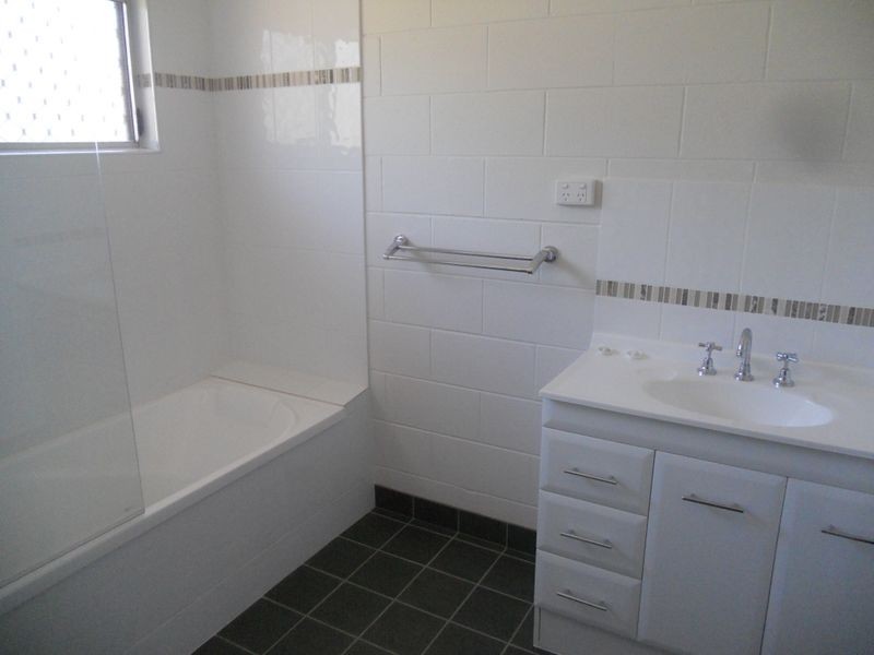 27 Emmalyn Close, Mount Isa QLD 4825