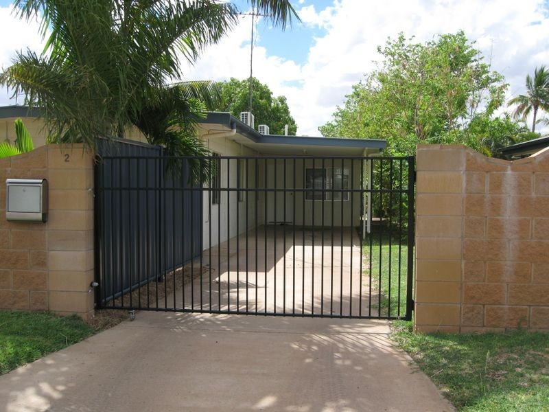 2/9 Cook Crescent, Mount Isa QLD 4825