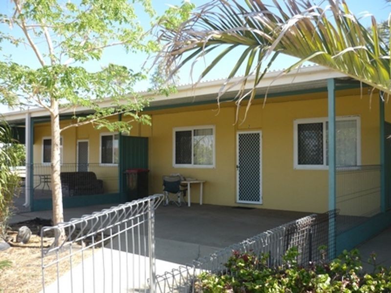 2/11 Bligh Street, Mount Isa QLD 4825
