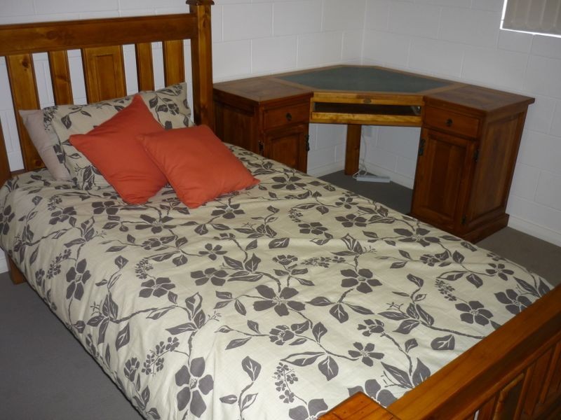 2/100 Miles Street, Mount Isa QLD 4825