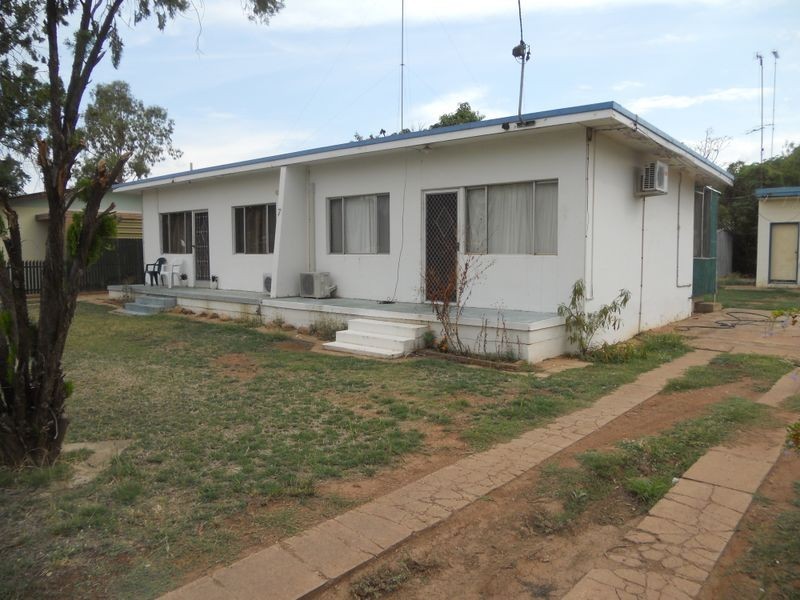 7 Noakes Avenue UNDER CONTRACT, Mount Isa QLD 4825