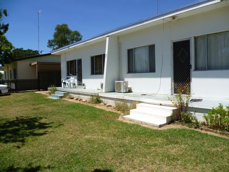 7 Noakes Avenue UNDER CONTRACT, Mount Isa QLD 4825