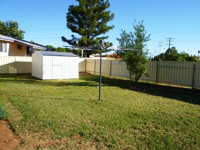 4 McCarthy Avenue, Mount Isa QLD 4825