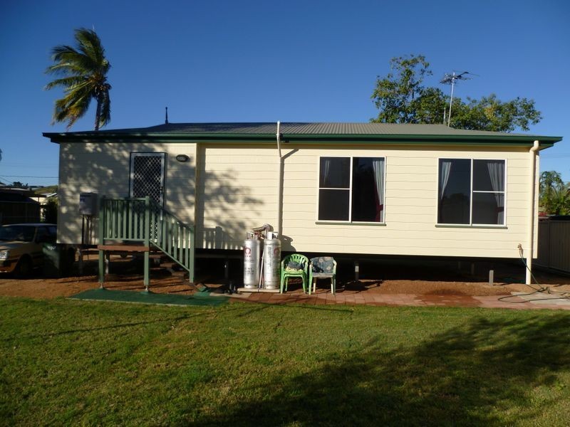 4 McCarthy Avenue, Mount Isa QLD 4825