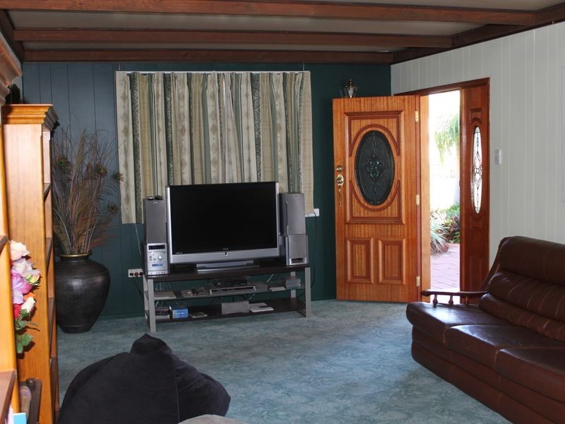 104 East Street ( Under Contract ), Mount Isa QLD 4825