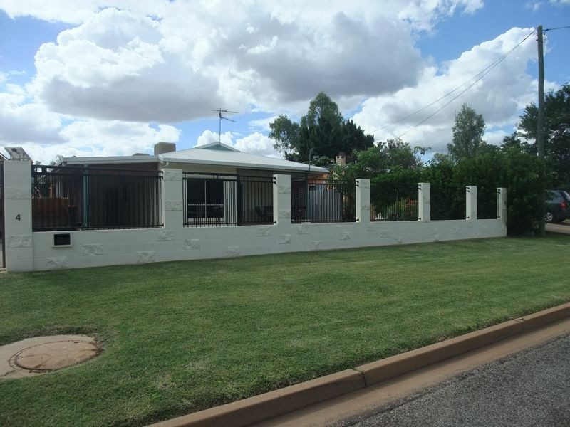 4 Southdown Avenue ( Under Contract ), Mount Isa QLD 4825