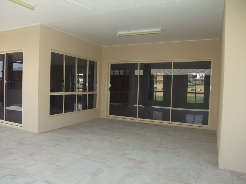71 Wright Road, Mount Isa QLD 4825