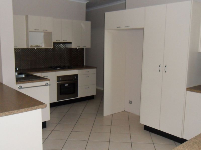 10 Sunset Drive, Mount Isa QLD 4825