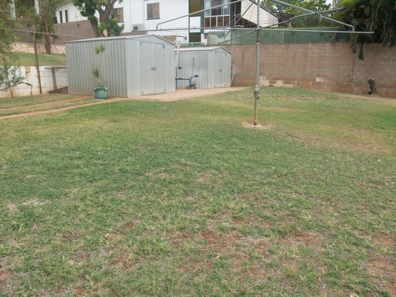 5 Robin Road, Mount Isa QLD 4825