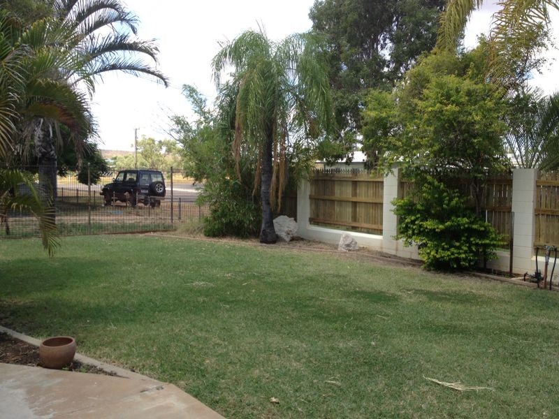 20 Milne Bay Road, Mount Isa QLD 4825