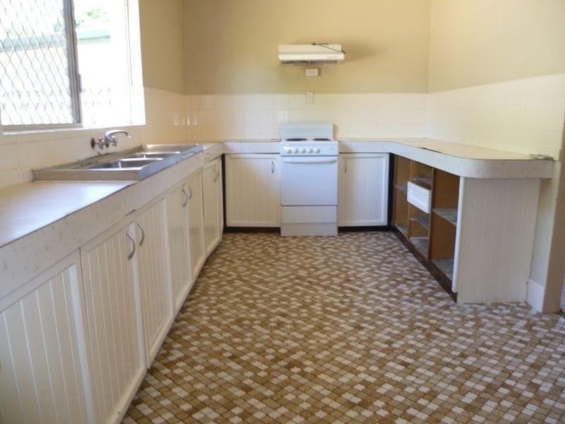 7 Barton Street ( Under Contract ), Mount Isa QLD 4825