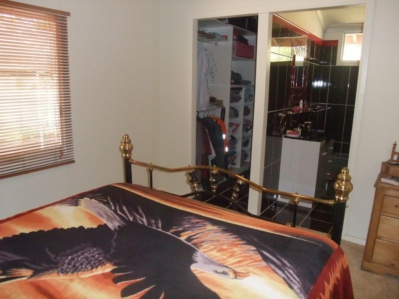 40 Railway Avenue, Mount Isa QLD 4825