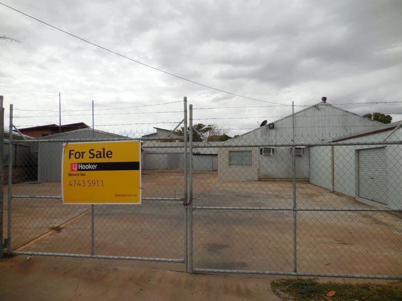 104 Butler Street, Mount Isa QLD 4825
