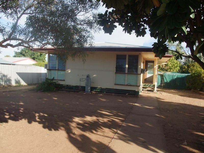 35 Delta Avenue, Mount Isa QLD 4825