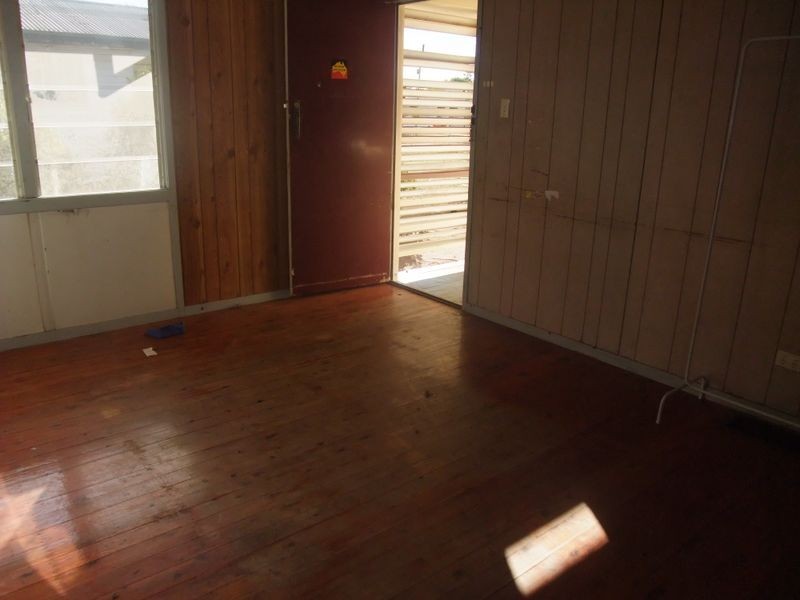 35 Delta Avenue, Mount Isa QLD 4825