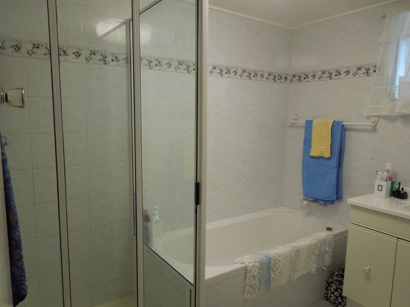 10 Morris Crescent, Mount Isa QLD 4825