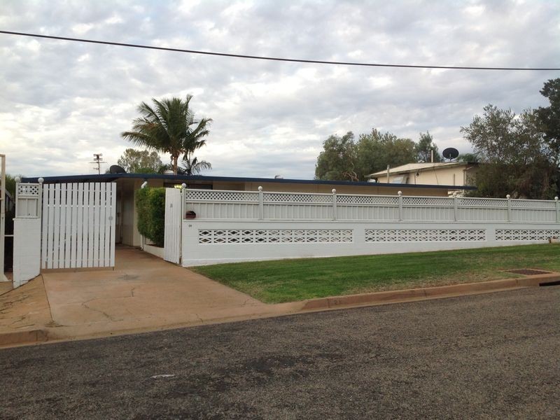 28 Hinkler Crescent, Mount Isa QLD 4825