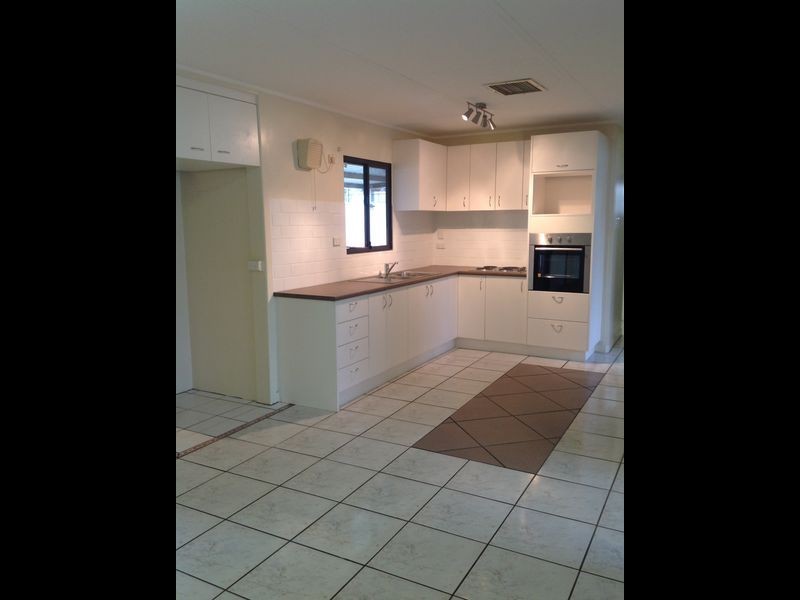 28 Hinkler Crescent, Mount Isa QLD 4825