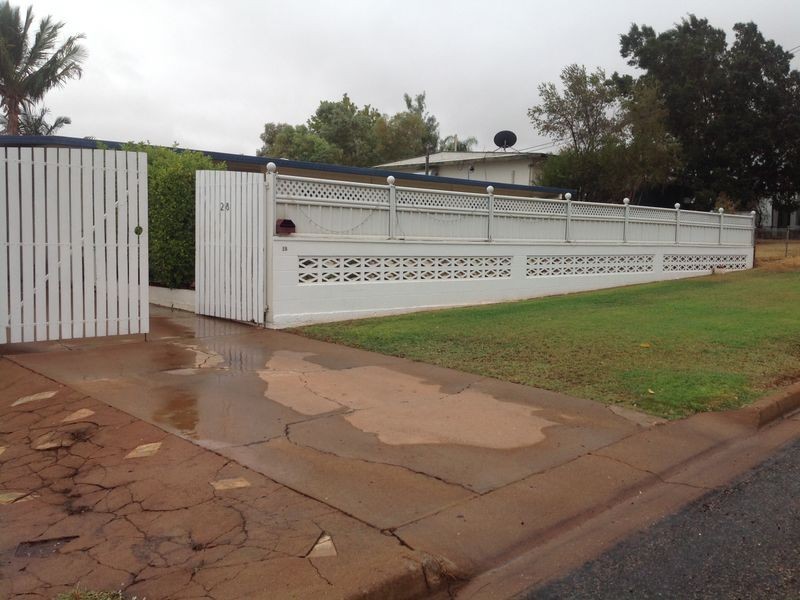 28 Hinkler Crescent, Mount Isa QLD 4825