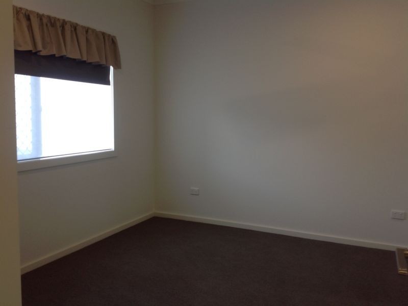 8 Born Court, Mount Isa QLD 4825