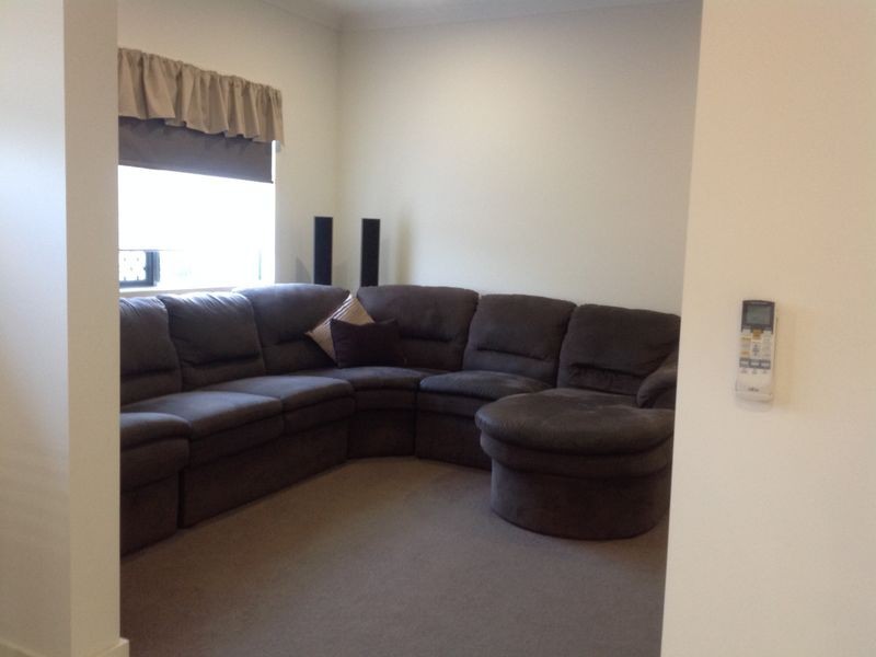 8 Born Court, Mount Isa QLD 4825