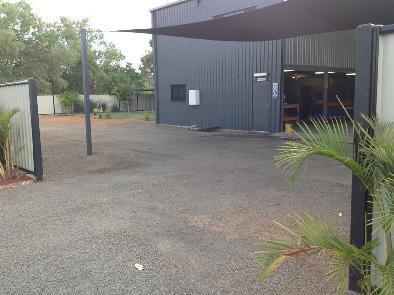 2 Ryan Road, Mount Isa QLD 4825