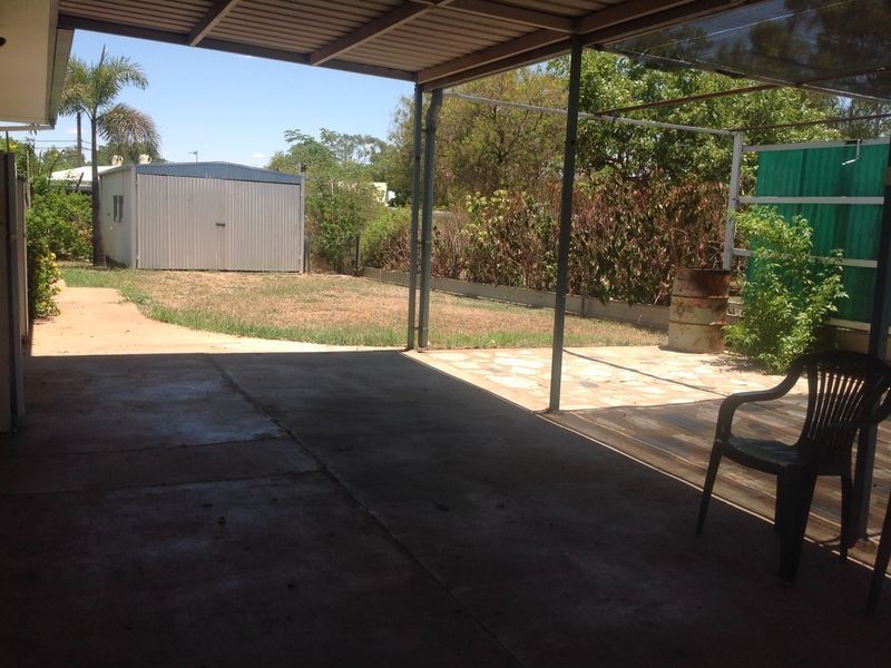 25 Twenty Third  Avenue, Mount Isa QLD 4825