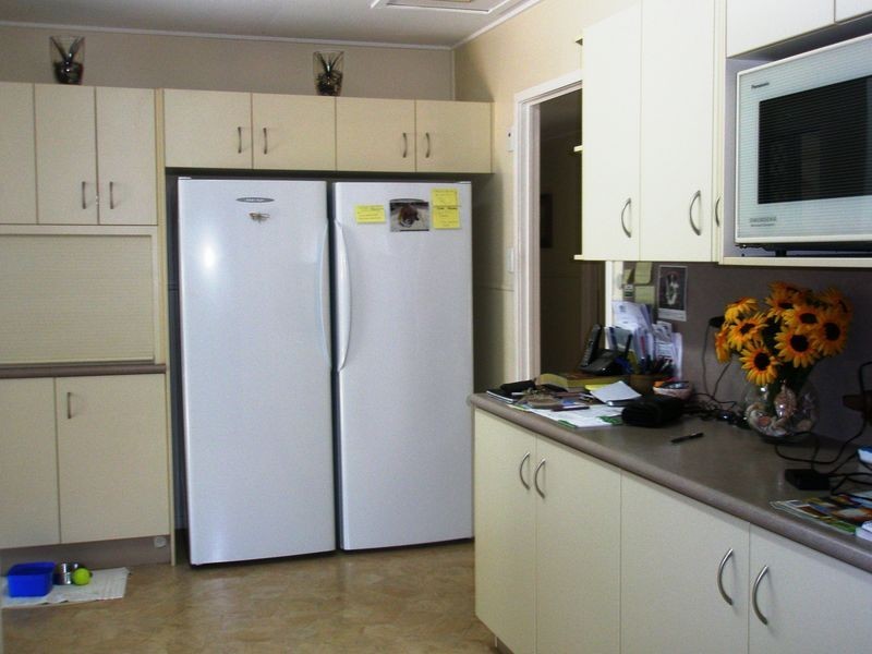 10 Morris Crescent, Mount Isa QLD 4825