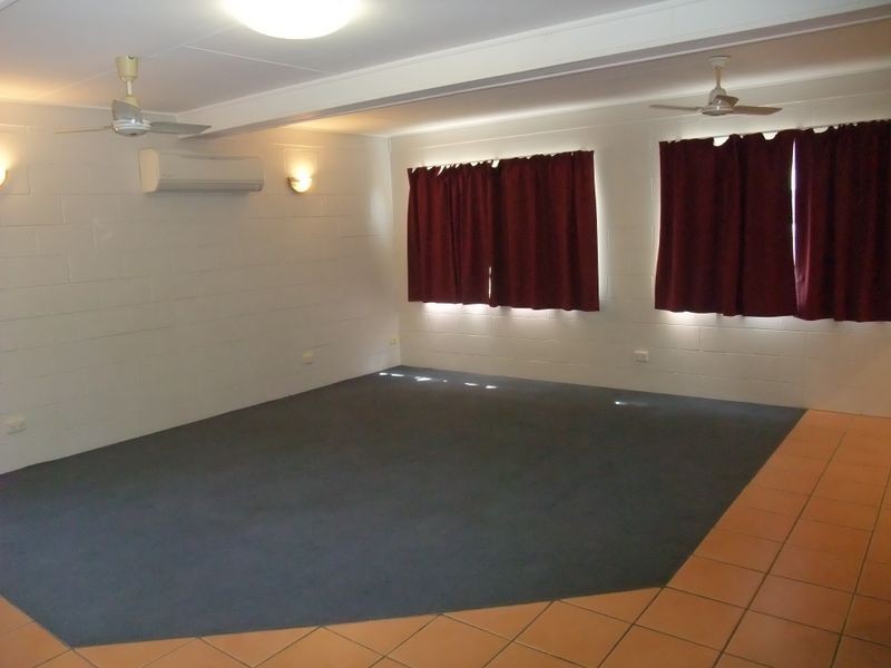 10 Sapphire Street, Mount Isa QLD 4825