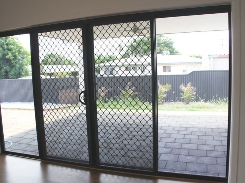 10 Born Court, Mount Isa QLD 4825