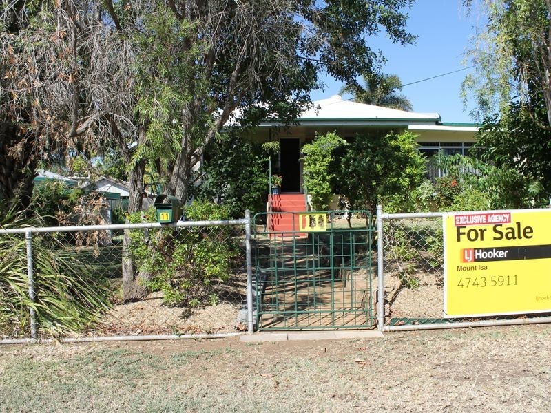 11 Emerald Street, Mount Isa QLD 4825