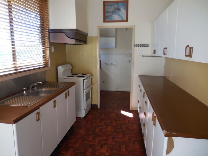 10 Buna Street, Mount Isa QLD 4825