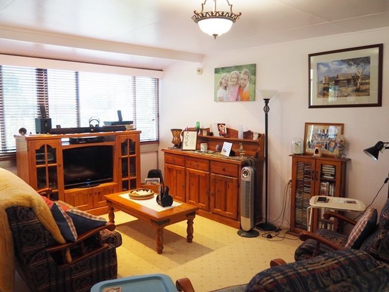 7 Hinkler Crescent, Mount Isa QLD 4825