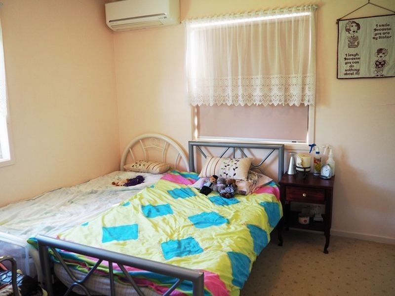 7 Hinkler Crescent, Mount Isa QLD 4825