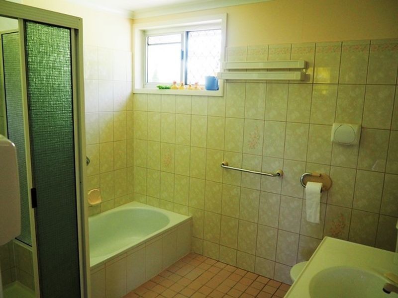7 Hinkler Crescent, Mount Isa QLD 4825