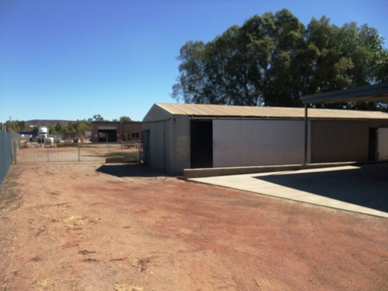 5 Richardson Road, Mount Isa QLD 4825