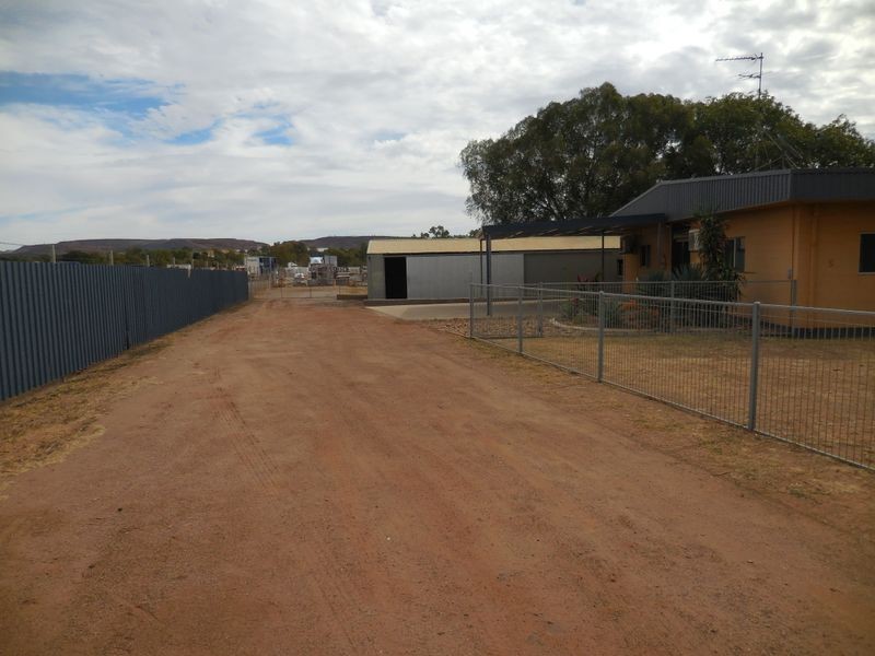 5 Richardson Road, Mount Isa QLD 4825