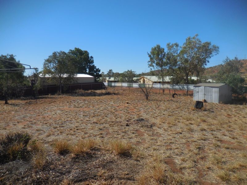 11 Morris Crescent, Mount Isa QLD 4825