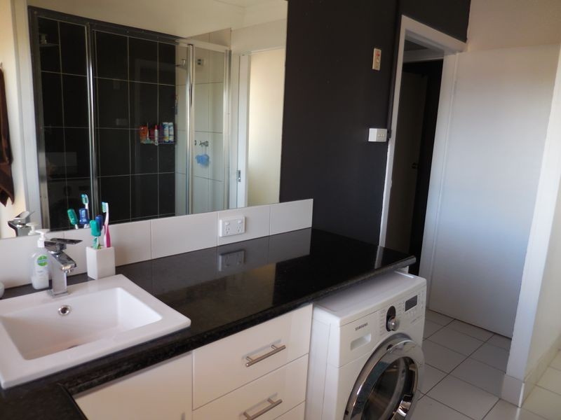 39 Isabel Street, Mount Isa QLD 4825