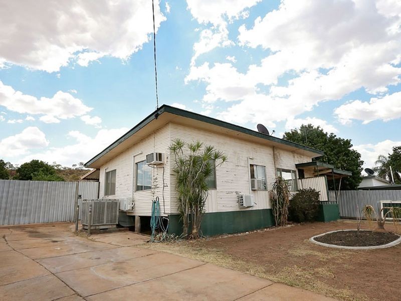 121 Trainor Street, Mount Isa QLD 4825