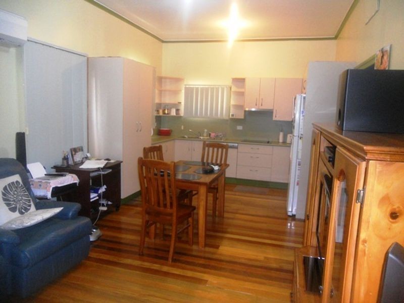 7 Hilton Road, Mount Isa QLD 4825